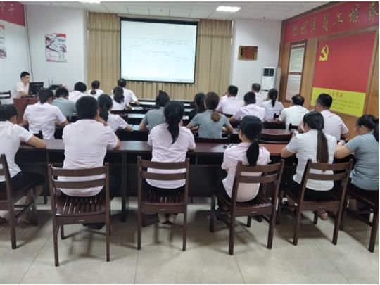 华体平台-华体(中国)
顺利开展2019年工程系列 职称申报培训会